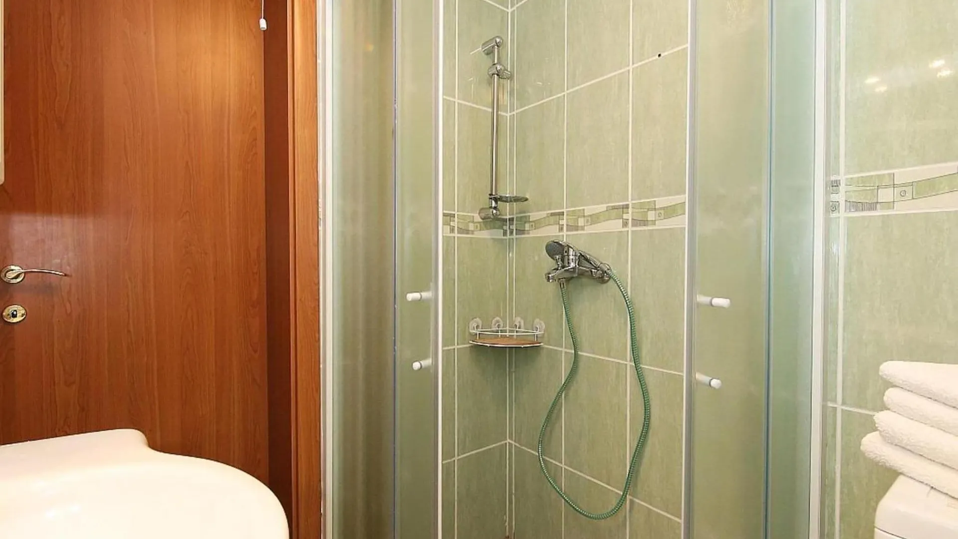 Beautiful Holiday Home With Private Pool, Nice Garden With Relax Area, Taverne Maslenica Chorvatsko
